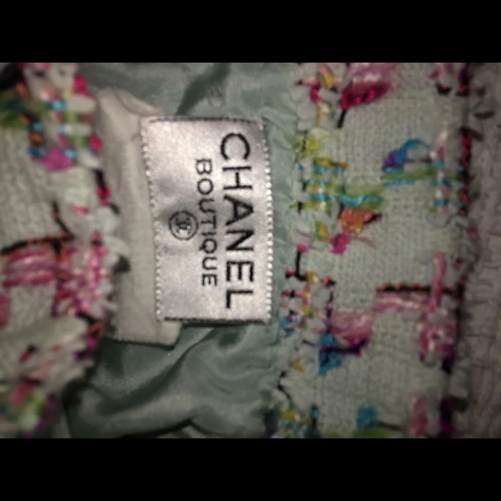Vintage CC CHANEL tweed fantasy pencil skirt in pastel colors runway iconic item